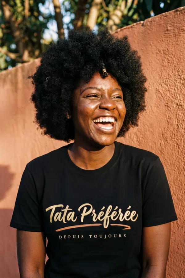 Tata Préférée · Calligraphy Tee